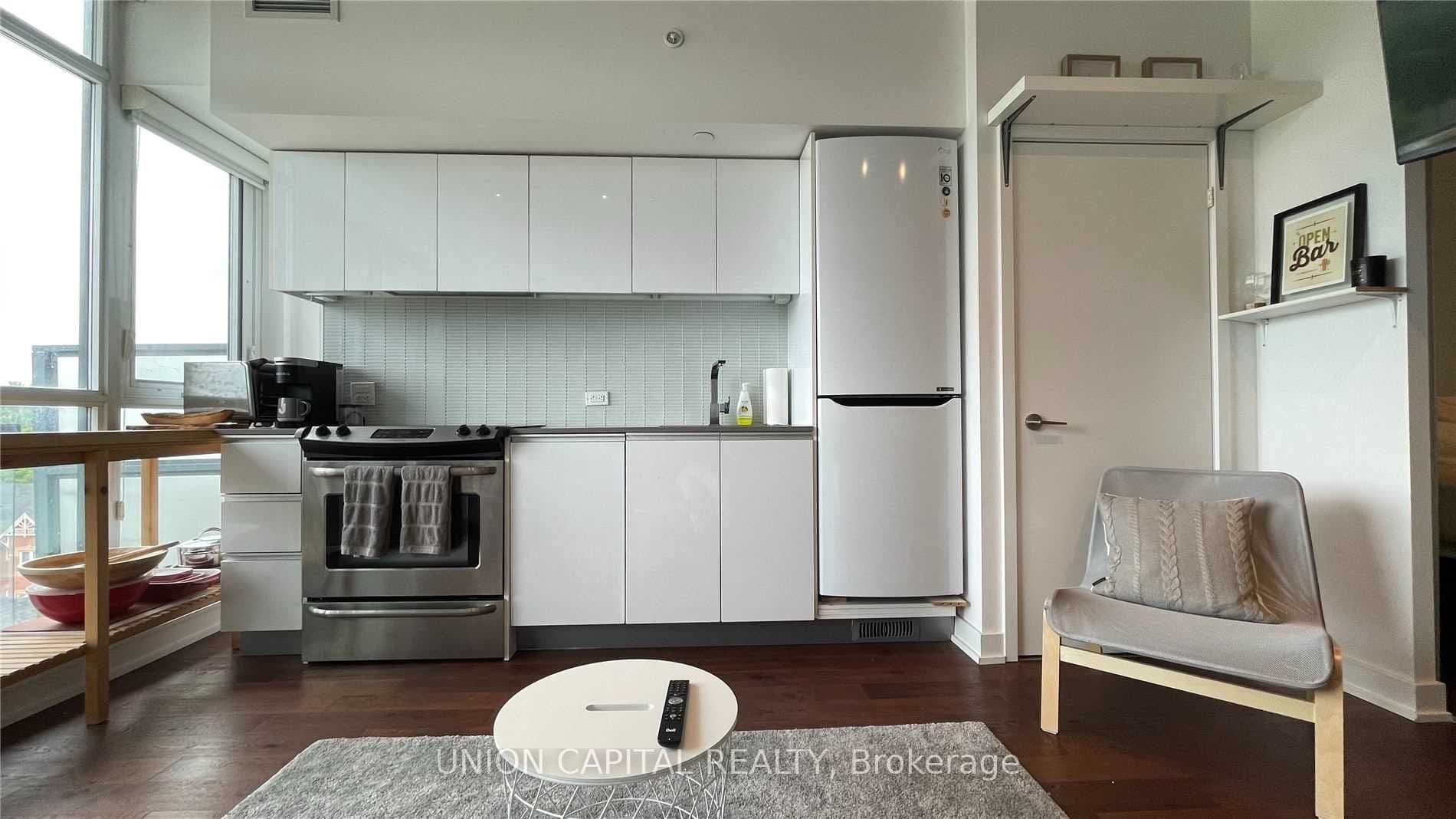 1190 Dundas Street E #707 2