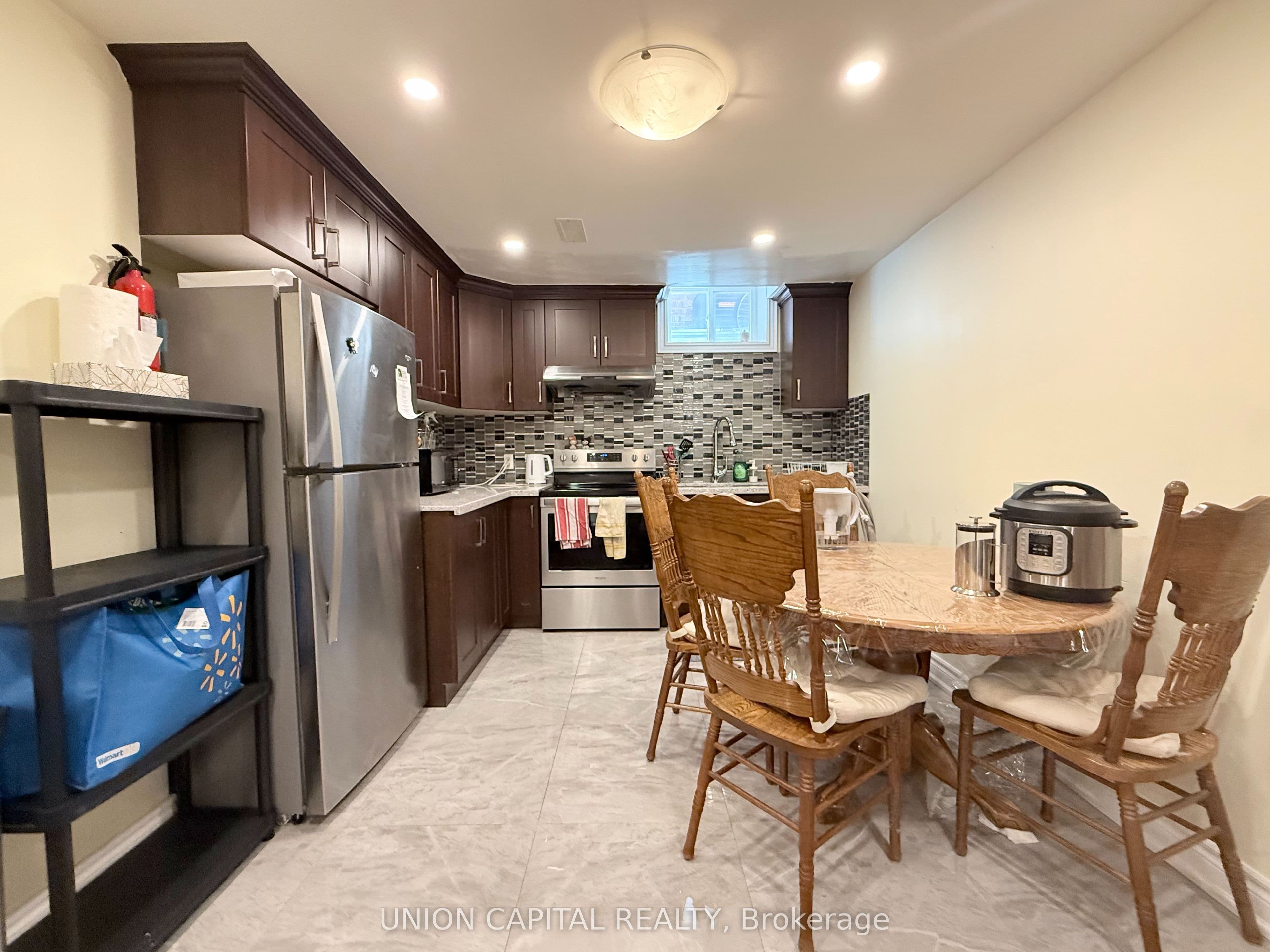 849 William Lee Avenue #Bsmt 4
