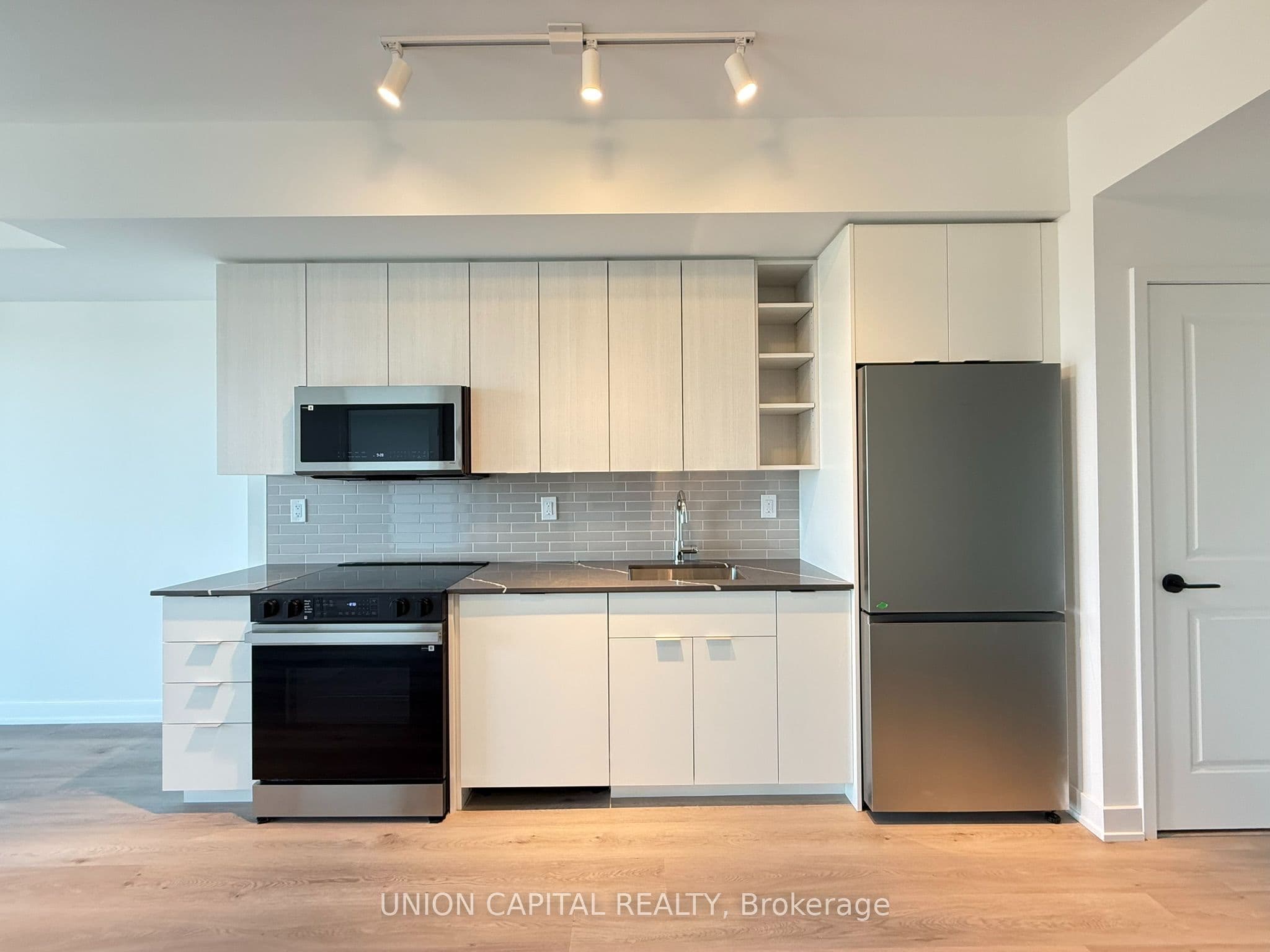2075 Lakeshore Road #2408 5