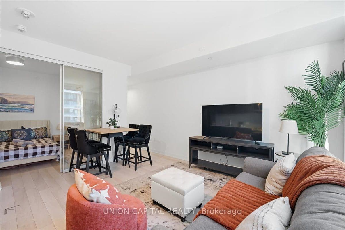 357 King Street W #3507 5