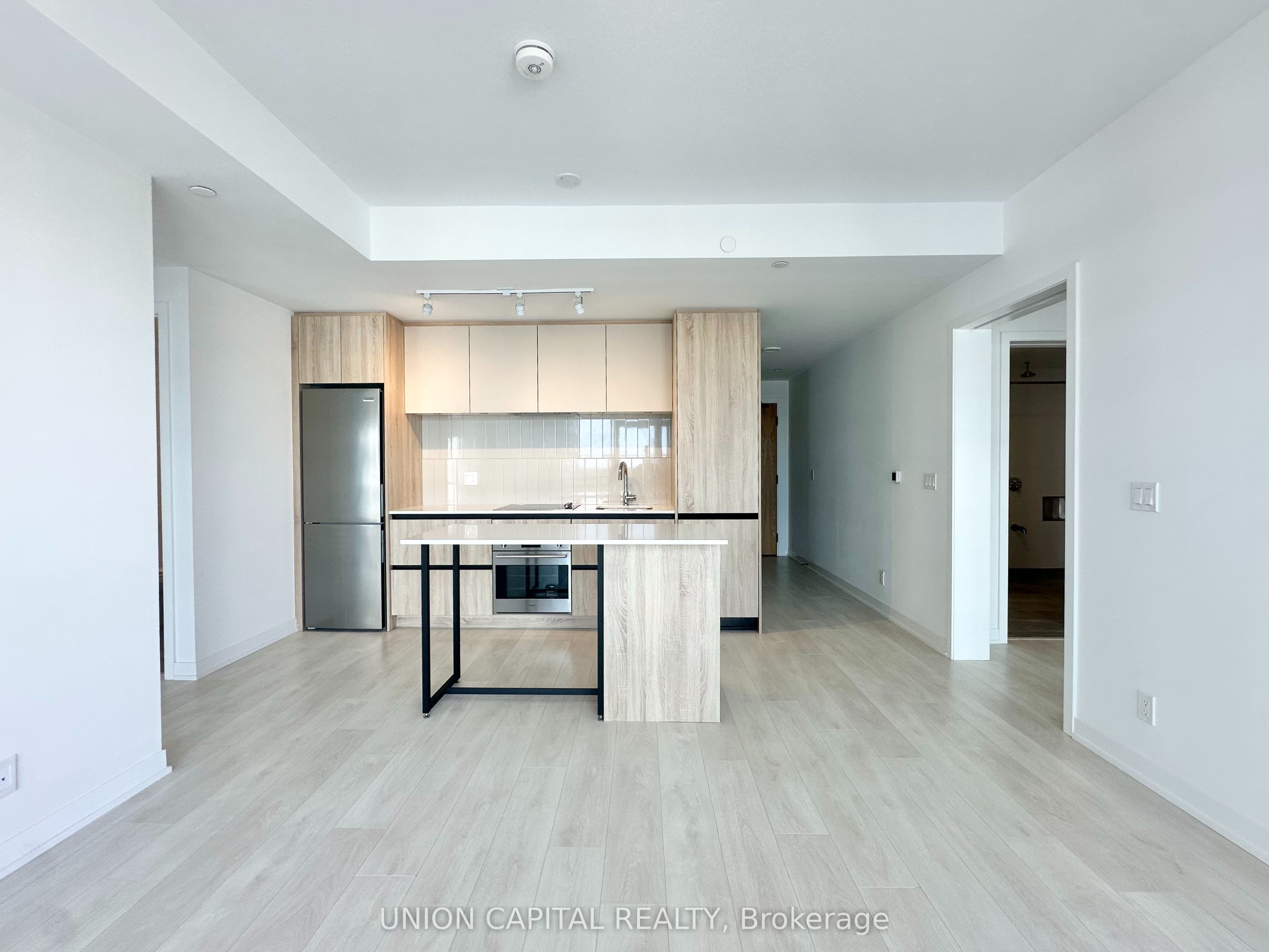 7950 Bathurst Street #1126 5