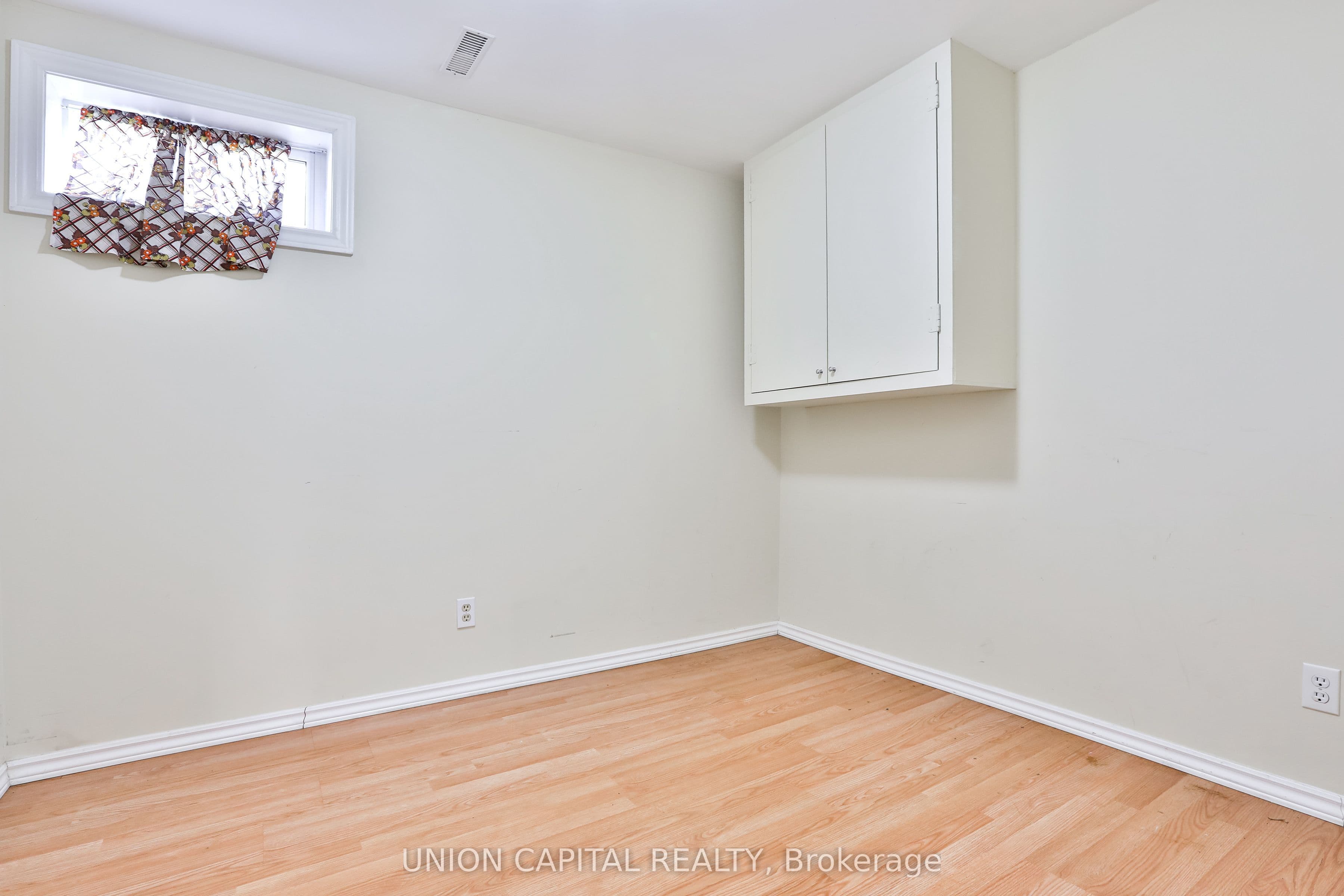 168 Old Sheppard Avenue #Basement 4