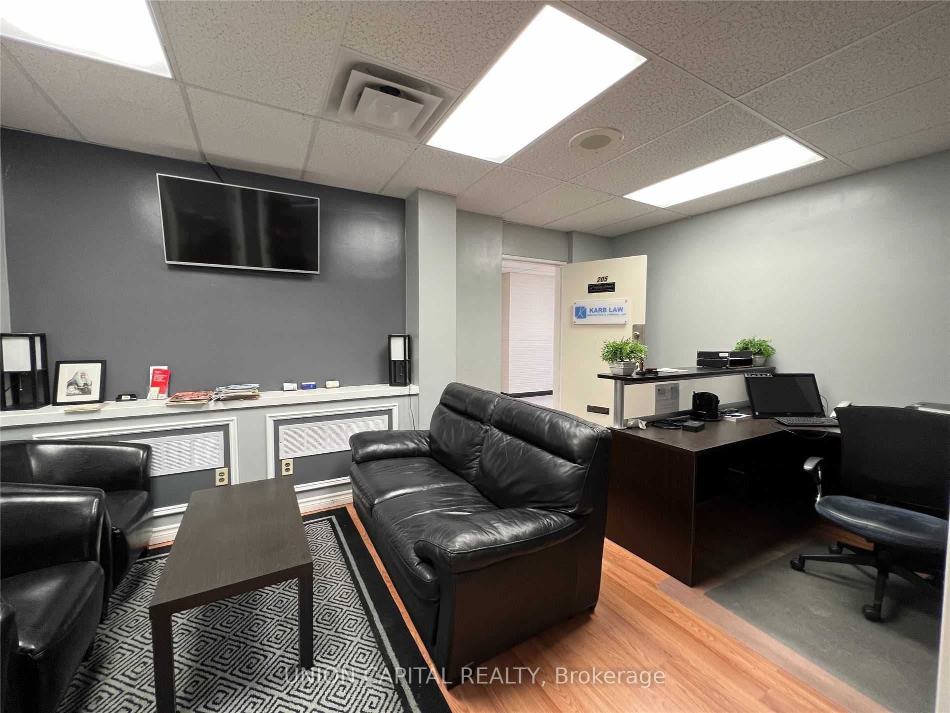 10211 Yonge Street #205 5